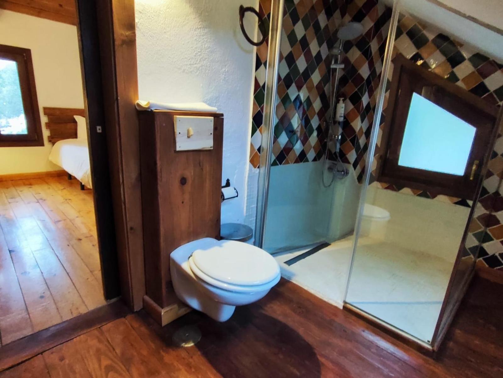 グエハル・シエラ Refugio Del Aguila "Casa Diaman"ゲストハウス エクステリア 写真